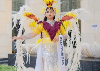 Priska Virginia Patty Dumatubun perwakilan Indonesia berhasil meraih best national costume pada ajang Miss Teen of The Universe 2023 yang diselenggarakan di India