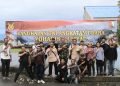 Danlanud Yohanis Kapiyau Timika, Letkol Pnb Kamto Adi Saputra S.T., M.M.S, saat foto bersama dengan awak media usai pertemuan.