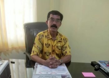 Kepala Distrik Wania, Matius Sedan