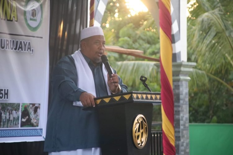 Ketua MUI Kabupaten Mimika, Ust Muh Amin Ar, SAg saat menyampaikan tausyah di Masjid Jabal-Rahmah Kampung Kaugapu, Distrik Mimika Timur, Sabtu (16/3/2024).