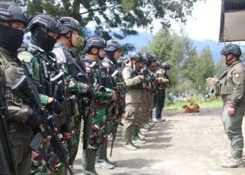 Satgas Gabungan TNI/Polri bersatu di pegunungan Papua melawan OPM