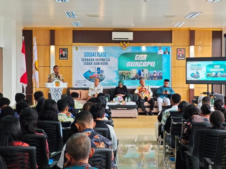 Suasana sosialisasi Indonesia Sadar Adminduk yang digelar oleh Disdukcapil Kabupaten Mimika.