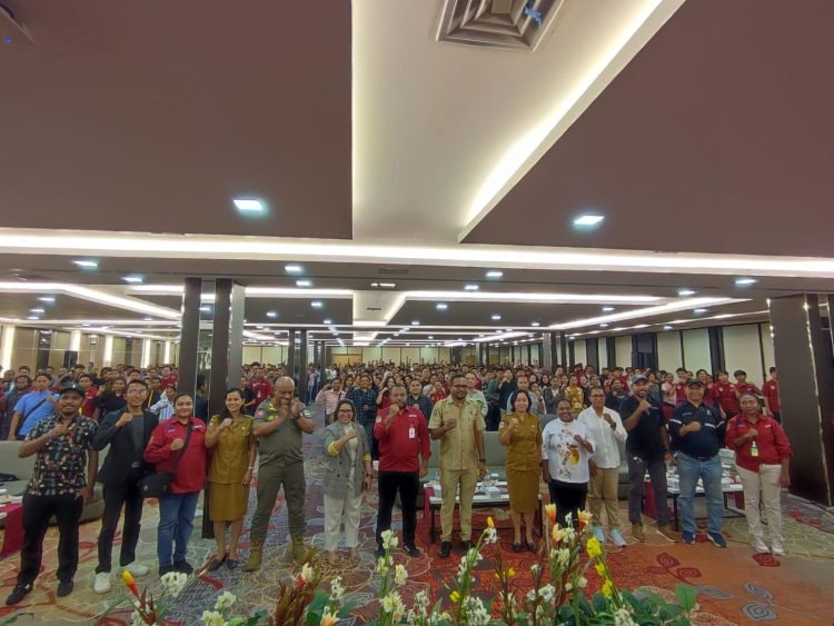 Foto bersama peserta pelatihan sertifikasi kompetensi pencaker OAP, Labepa dan Labeti.