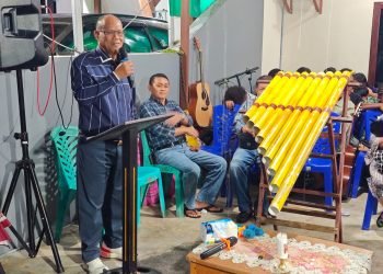 Ketua IKT Kabupaten Mimika, Yusuf Rombe saat menyampaikan sambutan pada ibadah Persekutuan Toraja SP 2, Minggu (1/9/2024).