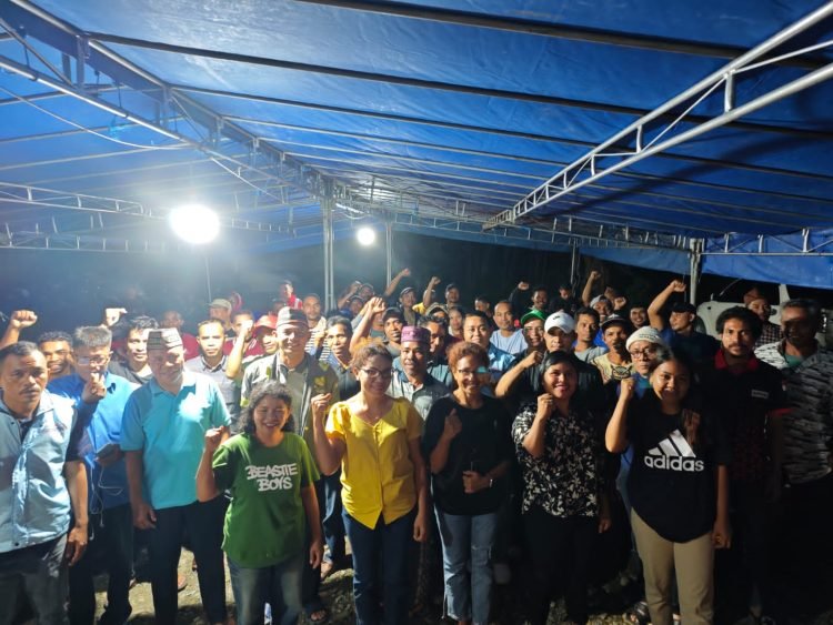 Komunitas Trans Swakarsa Mandiri (TSM) saat foto bersama usai pertemuan.