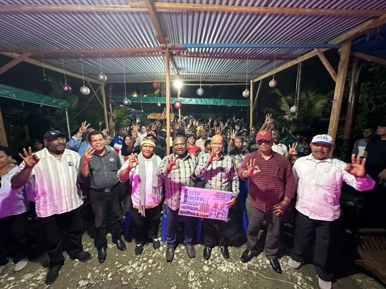 Warga Kampung Nawaripi Bulatkan Suara Dukung AIYE