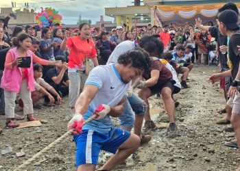 Persekutuan Bodepa dan Pepasan Raih Juara I Lomba Tarik Tambang Putra/Putri Hari Pahlawan Nasional Pongtiku IKT Mimika Tahun 2024