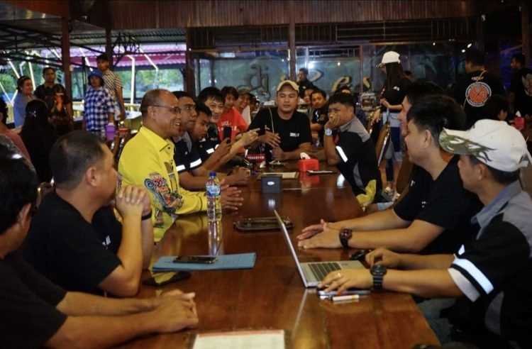 Komunitas Mobil Simple Car Timika Satukan Suara Dukung AIYE