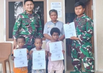 Sambut HUT Kavaleri ke-75, Denkav 3/SC Gandeng Dukcapil Mimika Bantu Program Pembuatan Akta Kelahiran