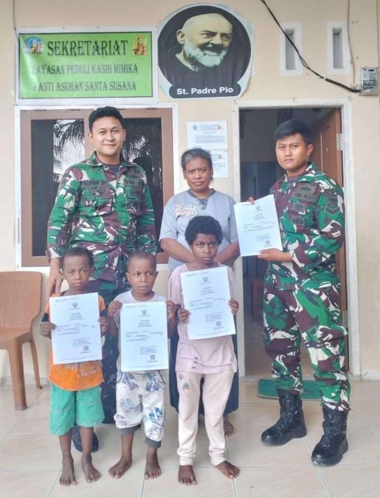 Sambut HUT Kavaleri ke-75, Denkav 3/SC Gandeng Dukcapil Mimika Bantu Program Pembuatan Akta Kelahiran