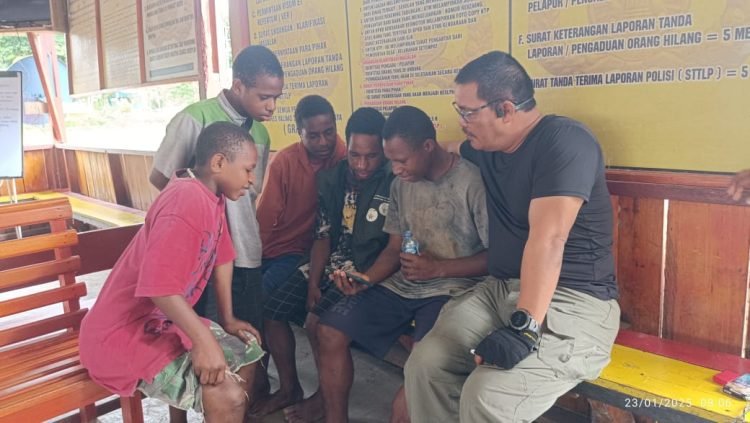 Wakaops Damai Cartenz-2025 Berbagi Keceriaan dengan Anak-Anak Yalimo Papua