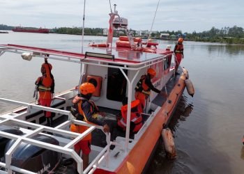 Long Boat Tenggelam di Perairan Timika Usai Dihantam Ombak