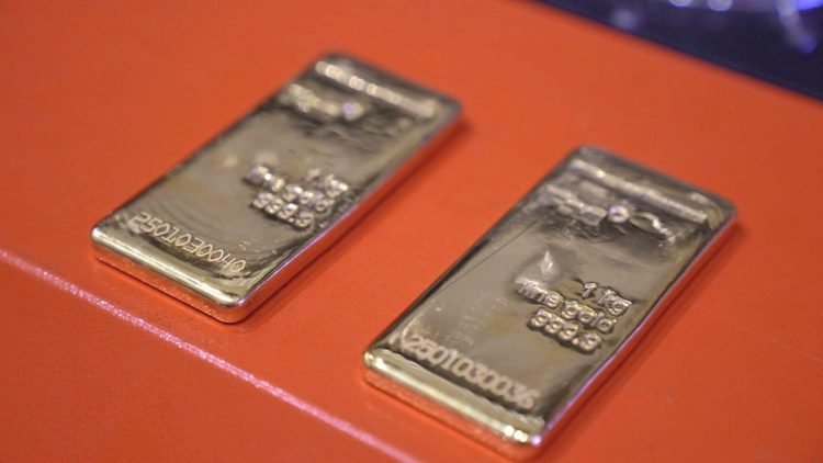 Pertama Kalinya Freeport Kirim Emas Batangan ke ANTAM