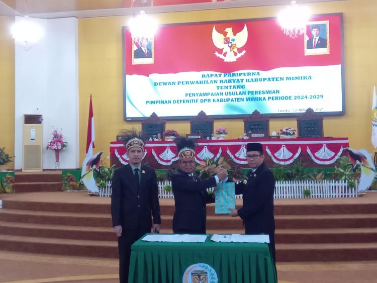 Primus Natikapereyau Diusulkan Sebagai Ketua DPRK Mimika Periode 2024-2029
