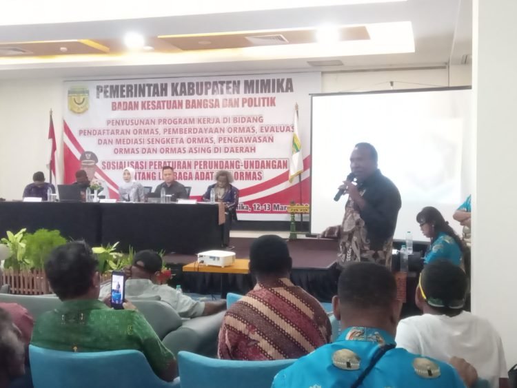 Tidak Ingin Ada Dualisme, Pemkab Mimika Sosialisasi Peraturan Tentang Lembaga Adat Bagi Lemasa dan Lemasko
