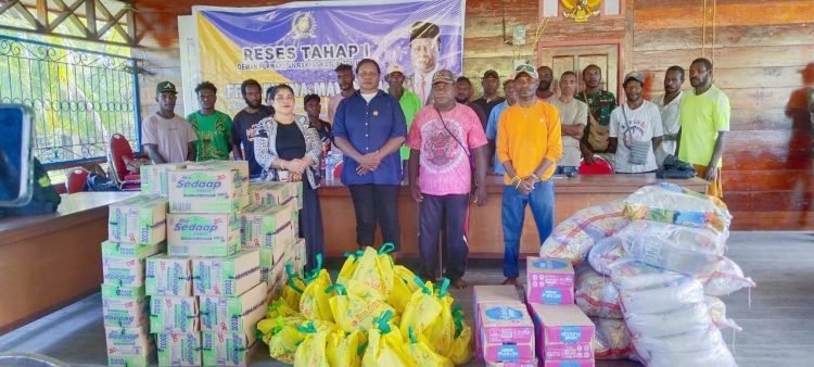 Reses Perdana, Anggota DPRK Jalur Otsus, Fredewina Matirani Serap Aspirasi Warga Kampung Atuka dan Timika Pantai