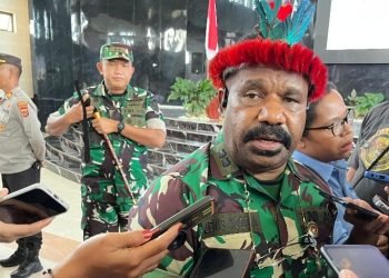 Minta KKB Tidaķ Provokasi Masyarakat Tolak MBG, Letkol Lenis Kogoya: Yang Ganggu Saya Akan Cari