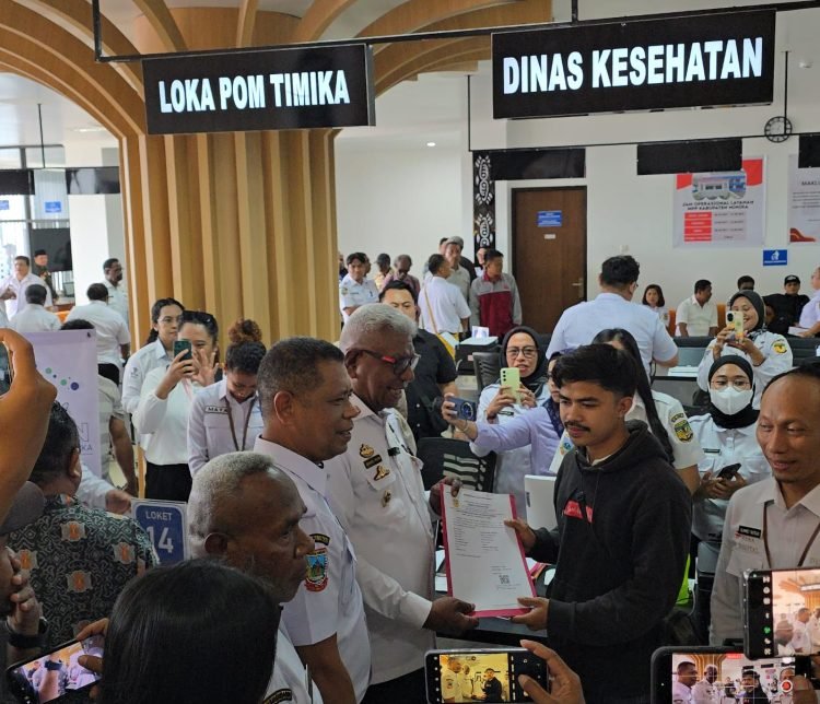 Satukan Layanan Publik, Bupati Mimika: MPP Bisa Urus Berkas Hanya 5-15 Menit Saja