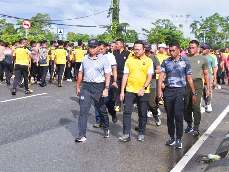Sinergitas TNI-Polri: Kodim 1710/Mimika Ikuti Olahraga Bersama dalam Rangka Hari Bhayangkara ke-79