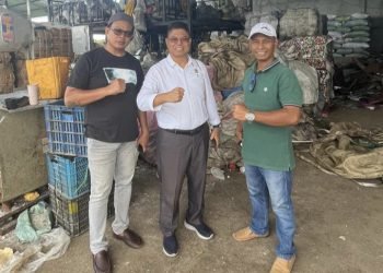 Tinjau Bank Sampah Induk, Anggota DPRK Mimika: Ini Jadi Sumber Penghasilan dan PAD Mimika