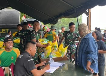 Prajurit Brigif 20/IJK/3/Kostrad Berhasil Jual 8 Ton Beras Melalui Bazar Murah