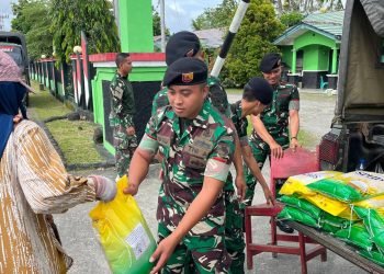 Bantu Atasi Kesulitan Warga, Detasemen Kavaleri 3/SC Ikut Gelar Gerakan Pangan Murah di Timika