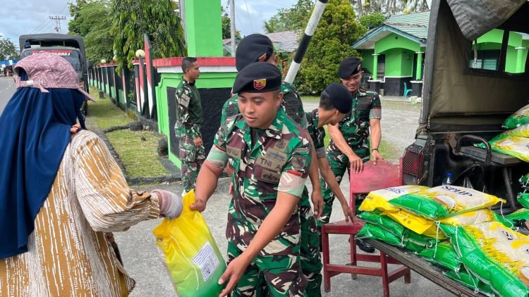 Bantu Atasi Kesulitan Warga, Detasemen Kavaleri 3/SC Ikut Gelar Gerakan Pangan Murah di Timika