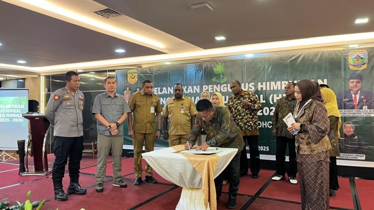 Pengurus HIPKAL Kabupaten Mimika Periode 2025-2030 Resmi Dilantik