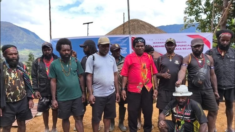 Kepala Suku Besar Dani, Abelom Kogoya Ajak Masyarakat Puncak Ikut Bangun Daerah