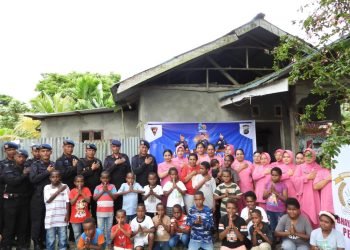 Sambut HUT ke-80, Brimob Batalyon B Pelopor Polda Papua Tengah Gelar Anjangsana ke Panti Asuhan Pendamping Cinta Kasih Hulda