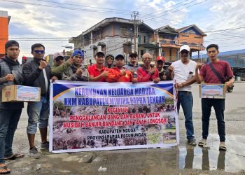 3 Hari Turun ke Jalan, KKM Mimika Berhasil Kumpulkan Rp. 18,5 Juta Untuk Korban Banjir Bandang Nduga