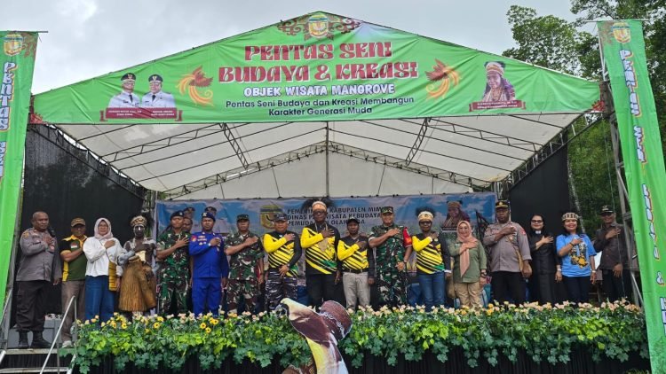 Disparbudpora Mimika Gelar Pentas Seni Budaya dan Lomba Dayung Tradisional Tahun 2025