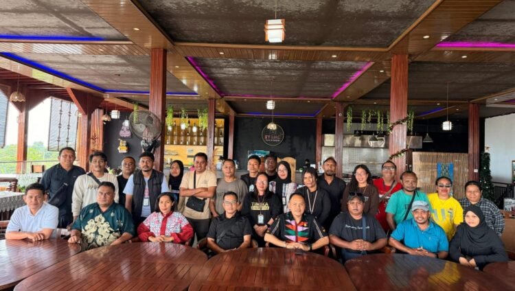 Jabat Kejari Mimika, Dr. I Putu Eka Ajak Warga Bangun Citra Mimika Yang Positif