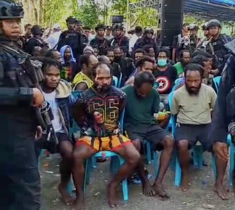 Terlibat Perang di Kwamki Narama, Anggota DPRK Puncak dan 29 Orang Resmi Ditetapkan Sebagai Tersangka