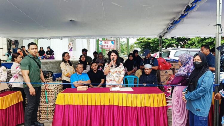 Jelang Idul Fitri, Pemkab Mimika Gelar Gerakan Pangan Murah di Masjid Babussalam