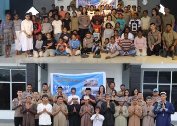 Satgas Ops Damai Cartenz Salurkan Bantuan Sosial, Hangatkan Hati Santri dan Anak Panti di Jayapura