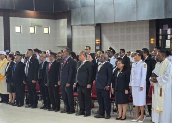 Bupati Mimika Lantik dan Kukuhkan Ratusan Pejabat Pemkab Mimika