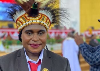 Ester Tsenawatme: Hanya OAP Yang Bisa Jual Pinang di Timika