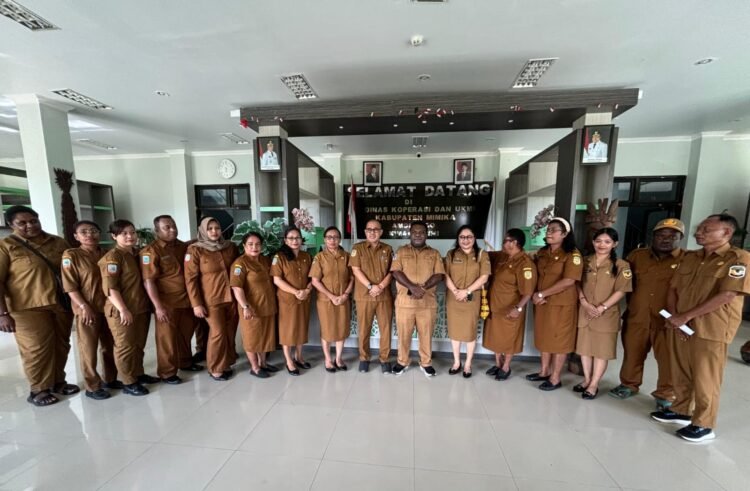 Menteri Koperasi RI Siap Resmikan Koperasi Merah Putih di Kampung Atuka