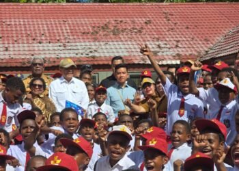 Tinjau Sekolah Sentra Pendidikan Mimika, Wapres Gibran Dorong Pemerataan Akses dan Kualitas Pendidikan Papua