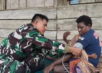 Satgas TMMD Kodim 1710/Mimika Layani Kesehatan Warga Keakwa