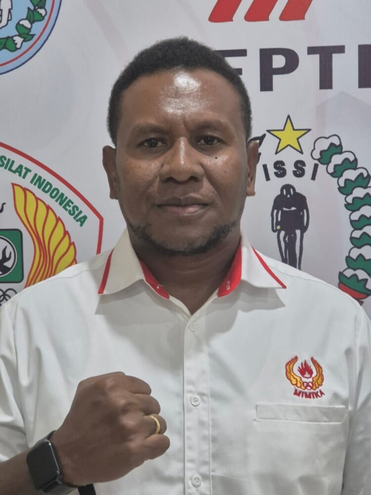 Sikapi Musorkablub, Ketua Harian KONI Mimika Periode 2023-2027 Simon Kasamol Layangkan Surat Terbuka Kepada Karateker KONI Mimika