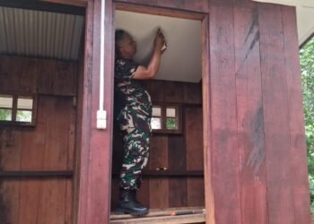Hari Ketiga, Instalasi Listrik Tiga Sasaran MCK Umum Terus Dikerjakan
