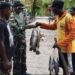 Warga Kampung Keakwa Berbagi Hasil Tangkapan Dengan Satgas TMMD