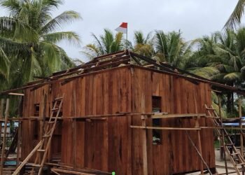 Lima Unit Rumah Sasaran TMMD Rampung Pemasangan Rangka Atap