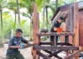 Bantu Fasilitas Air Bersih, Satgas TMMD Dirikan Rangka Profil Tank di Kampung Keakwa