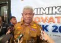 Bupati Mimika Ingatkan ASN Tidak Umbar Persoalan Internal Pemerintah di Media Sosial