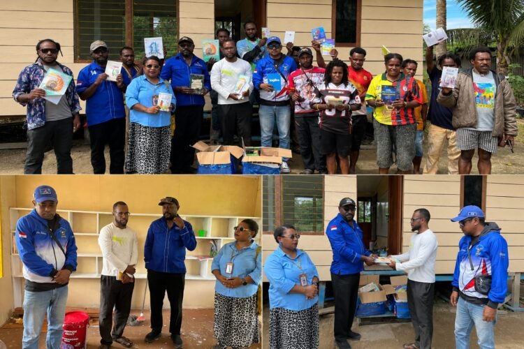 Demokrat Salurkan Ratusan Buku ke Yayasan Sa Noken, Dorong Peningkatan SDM Anak Papua