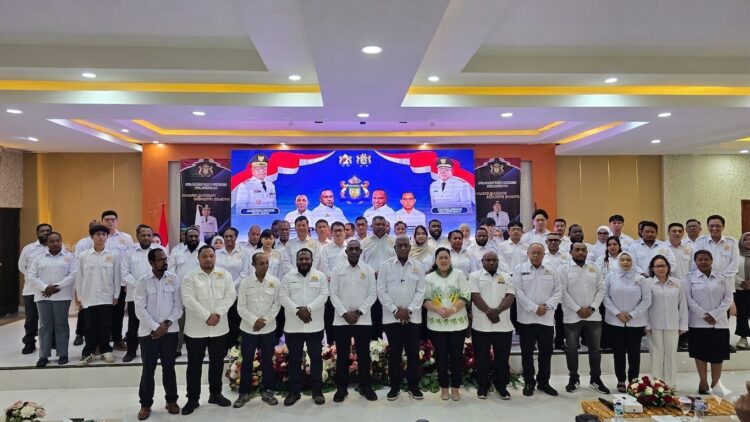 Bupati Johannes Rettob Minta KADIN Mimika Fokus pada Program Nyata dan Penguatan Ekonomi Lokal