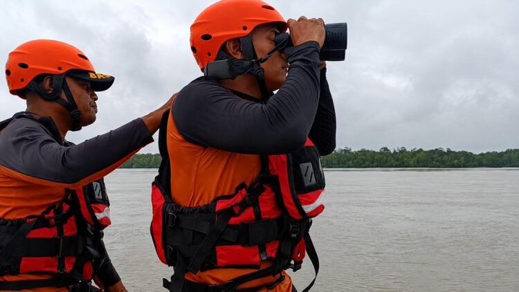Pencarian Hari Kedua Belum Membuahkan Hasil, Tim SAR Perluas Penyisiran di Perairan Atuka